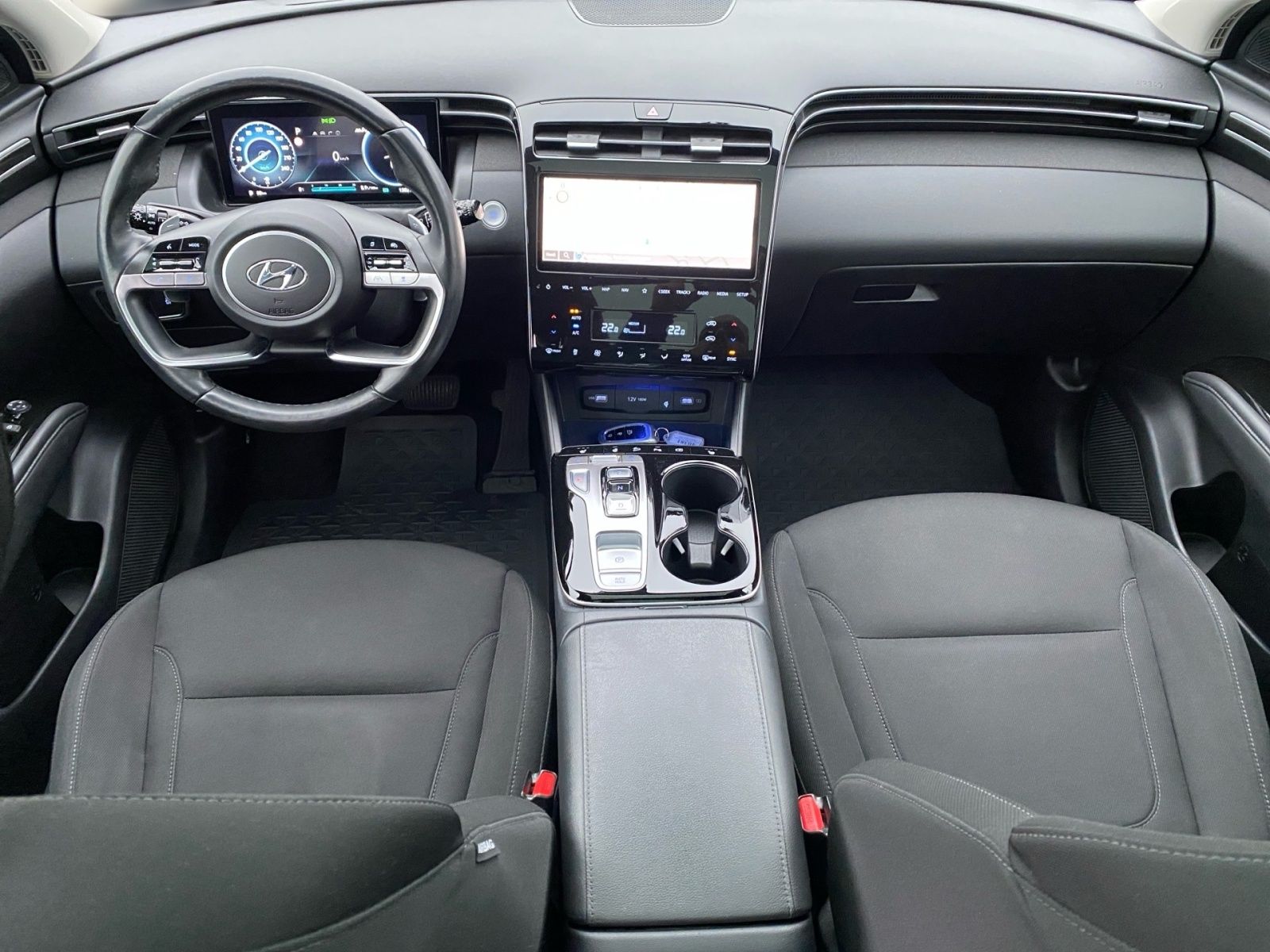 1.6 CRDi Trend 4WD AHK*Kamera*Navi* Motor neu !!