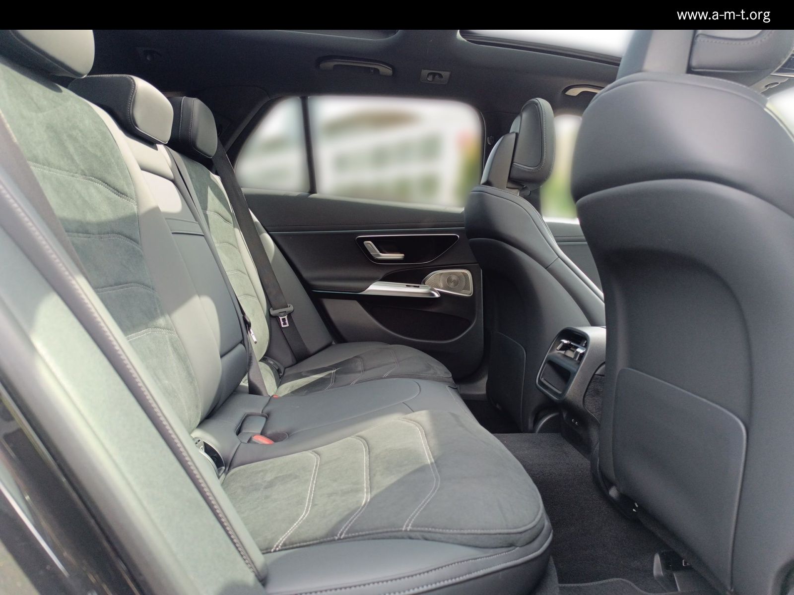 E 300 de T AMG Premium*Pano*AHK*Superscreen*DC