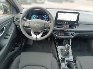 i30 1.5 T-GDI Advantage Panorama+Kamera+LED+Navi