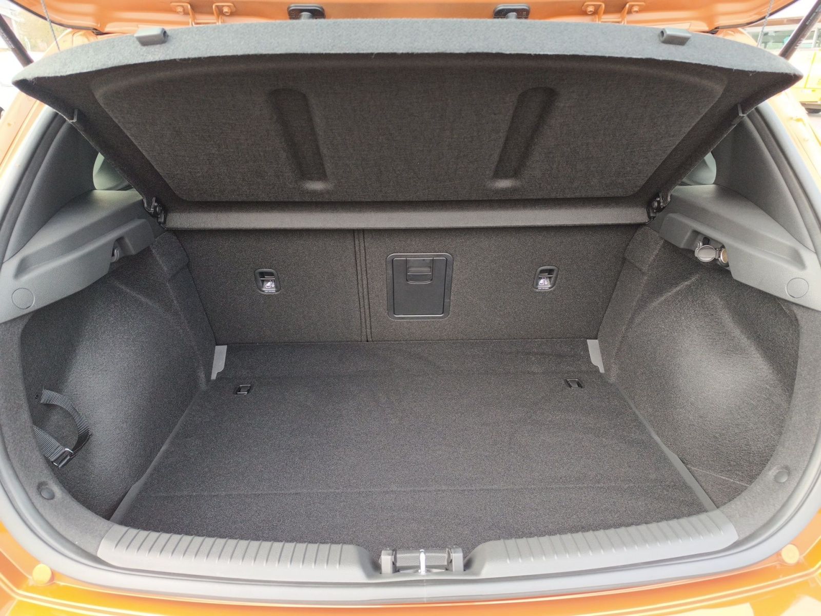 i30 1.5 T-GDI Advantage Panorama+Kamera+LED+Navi
