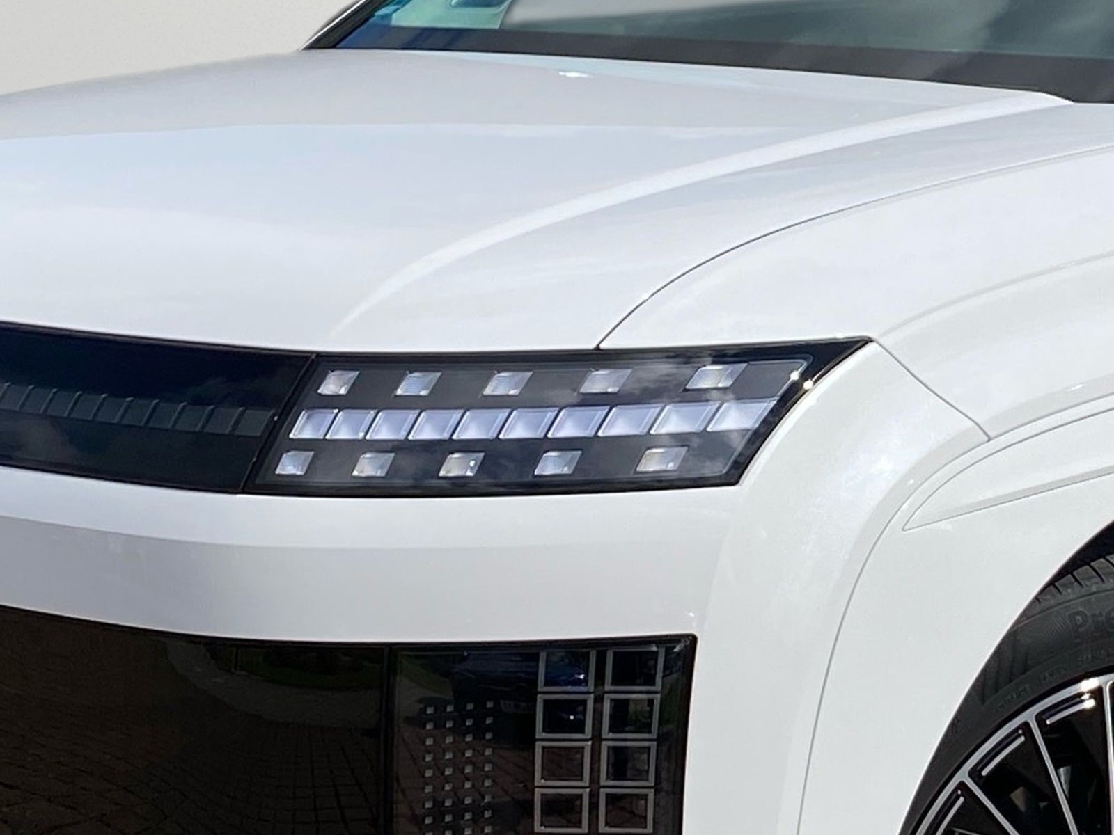 IONIQ 9 110 Kwh UNIQ 4WD 6 Sitze Pano+Relax-Pak.