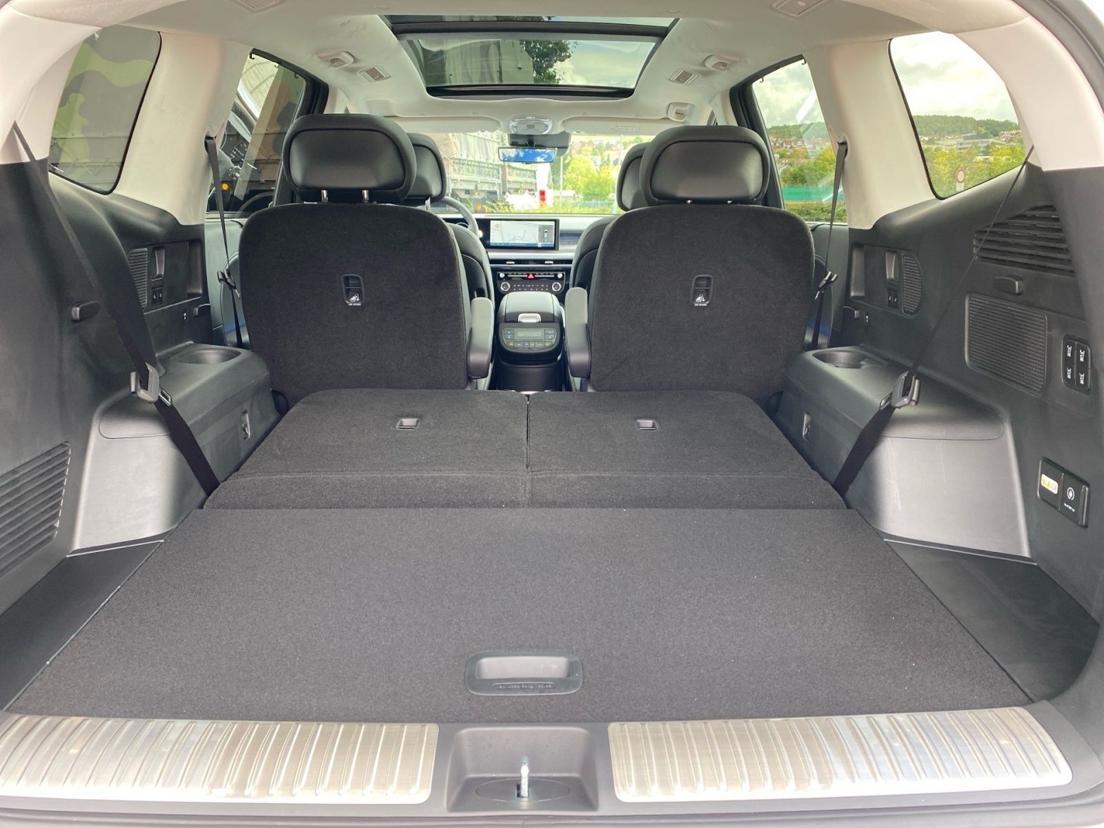 IONIQ 9 110 Kwh UNIQ 4WD 6 Sitze Pano+Relax-Pak.